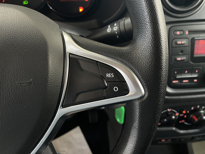 Dacia Dokker 1.3TCe Comfort Klima 2xSchiebetür AHK GRA — photo 14