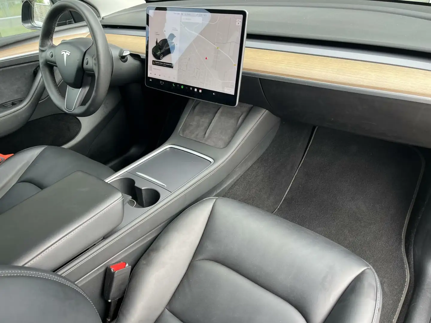 Tesla Model Y Long Range AWD 75 kWh 352PK TREKHAAK+AUTOPILOT Schwarz - 2
