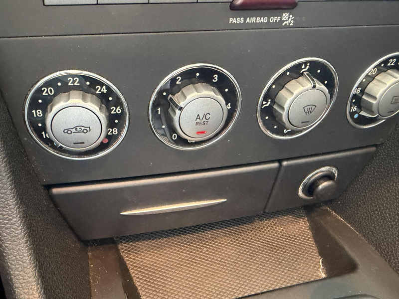 Mercedes-Benz SLK 200 K. in nieuwstaat ,vol opties, en de hele onderhoud — photo 14