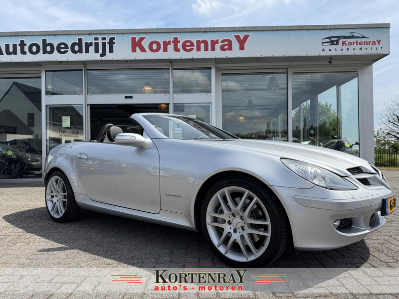 Mercedes-Benz SLK 200 K. in nieuwstaat ,vol opties, en de hele onderhoud