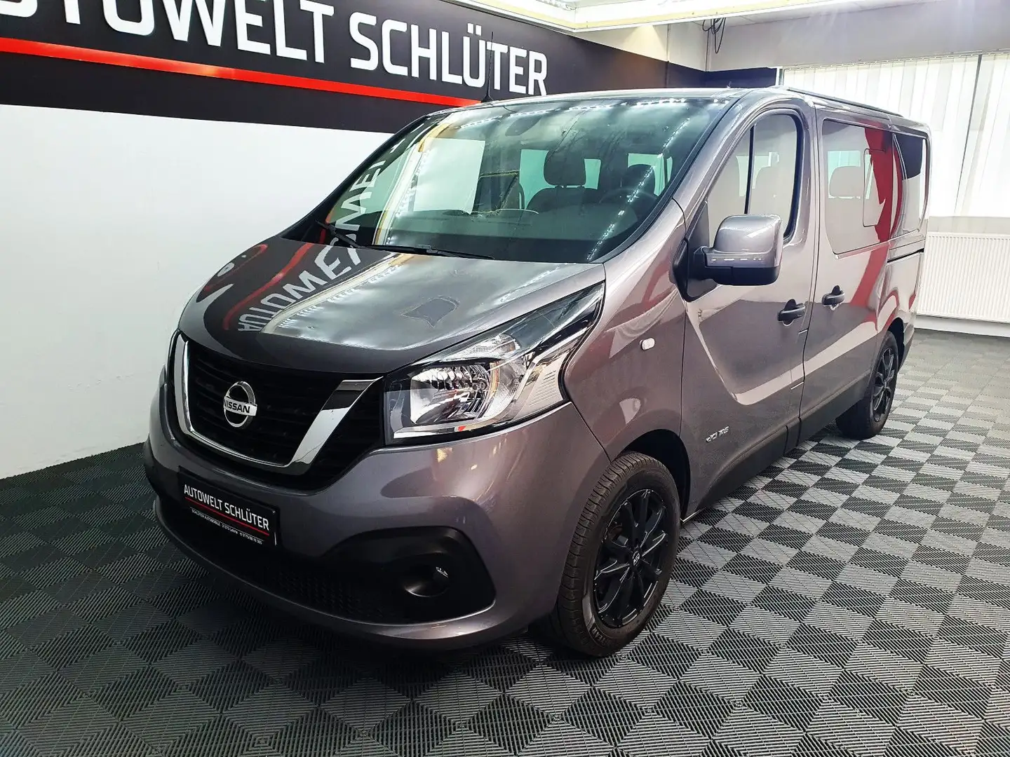 Nissan NV300 Kombi L1H1 2,9t Premium AHK*Navi*Standhz* Gris - 1