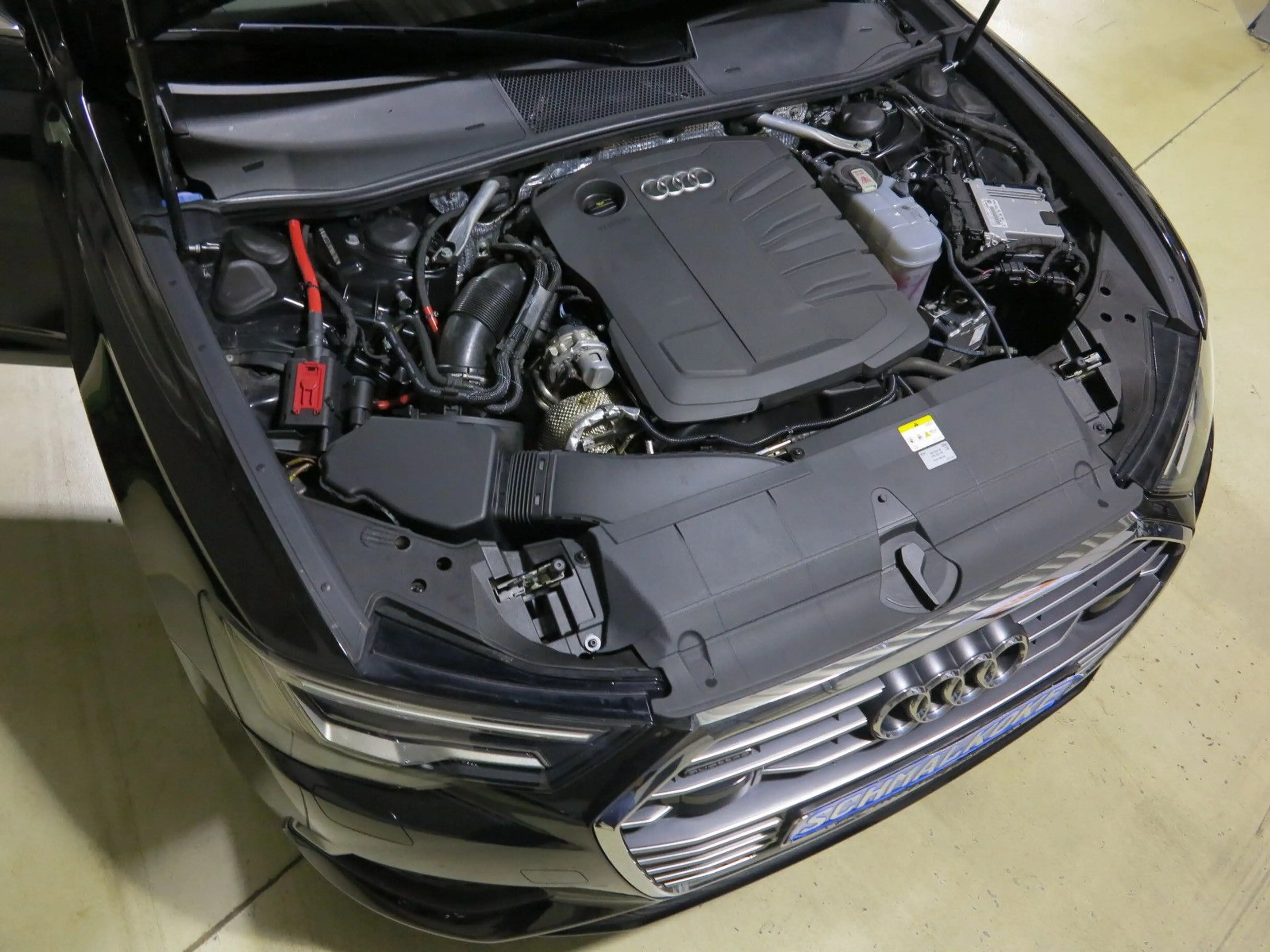 Audi A6 40 TDI2.0 SCR quattro S tronic sport AHK Navi — photo 8