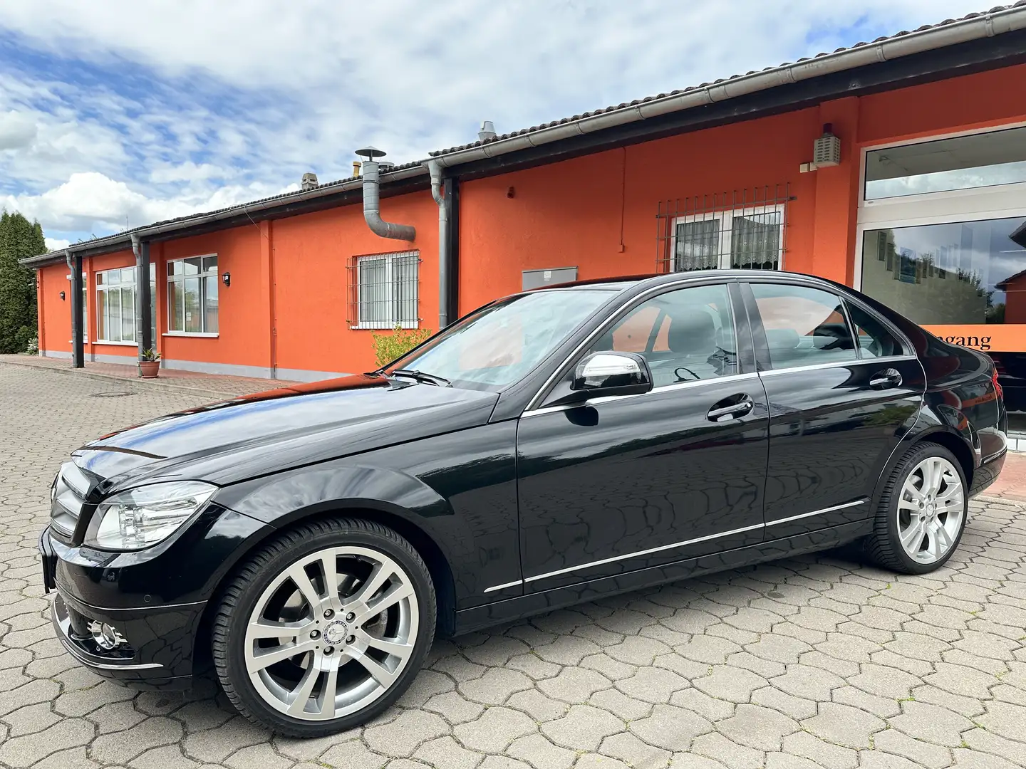 Mercedes-Benz C 200 C 200 Kompressor * Aus 1.Hand * Leder * Bi-Xenon * Noir - 1