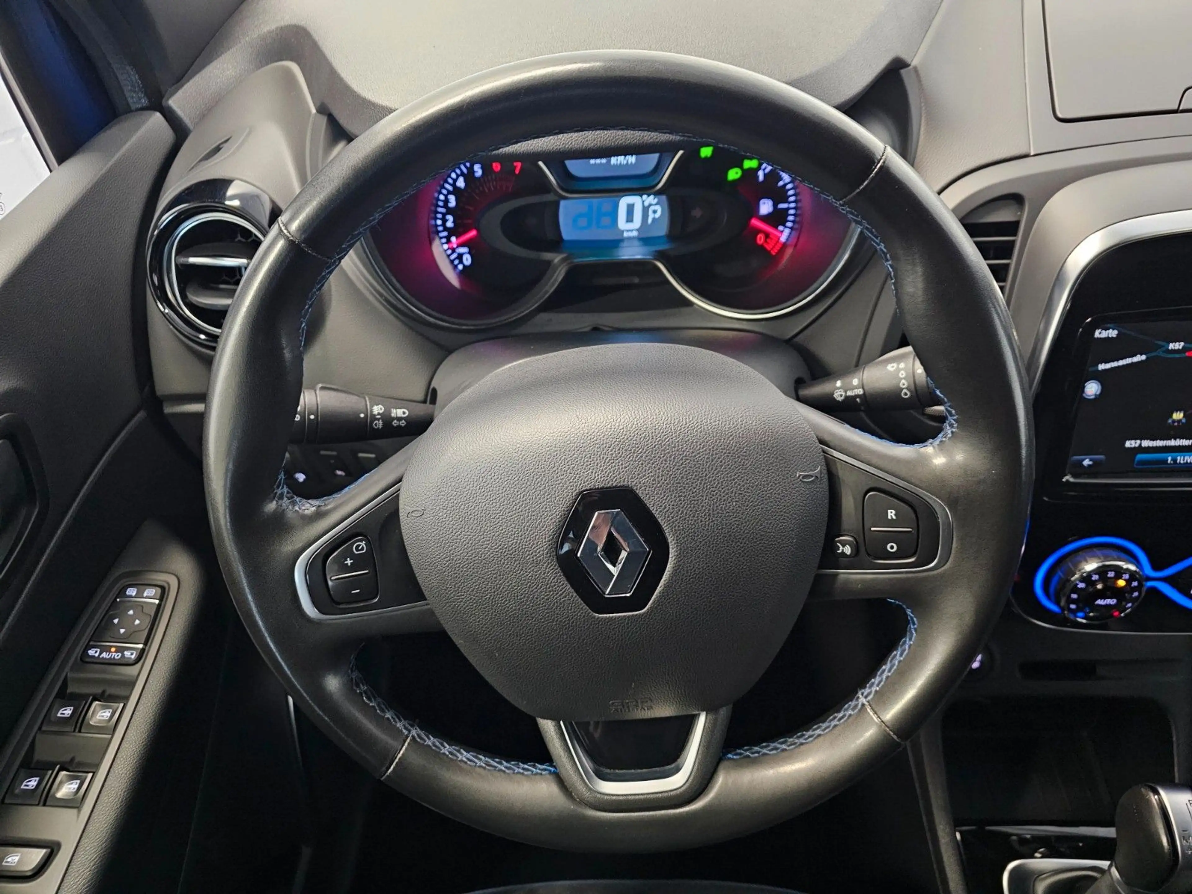 Renault Captur Version S + LED/AUTOMATIK/AHK/KAMERA/NAVI — photo 14