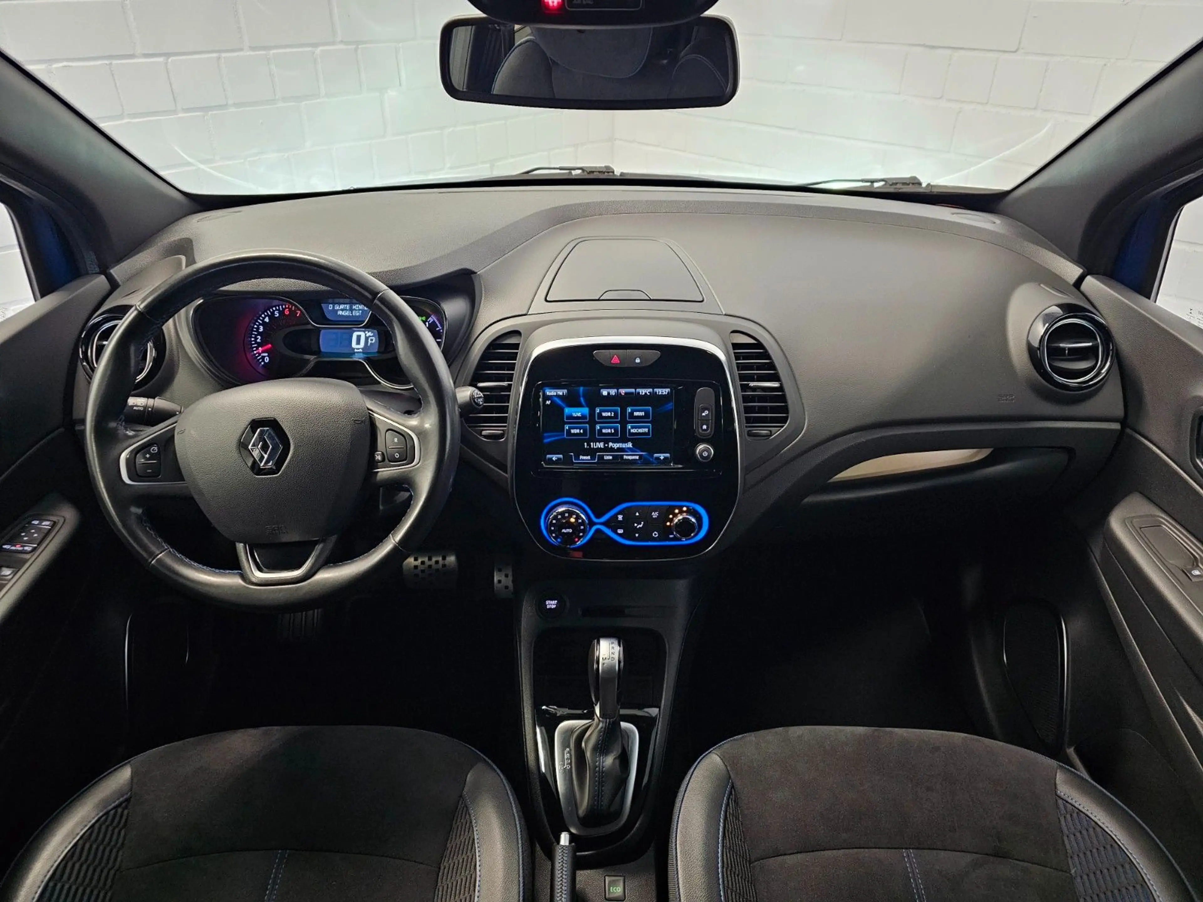 Renault Captur Version S + LED/AUTOMATIK/AHK/KAMERA/NAVI — photo 13