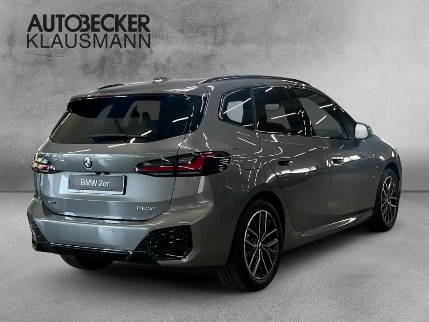 BMW 223 Active Tourer i xDrive M Sport LMR 18'' Park-Assis Šedá - 2