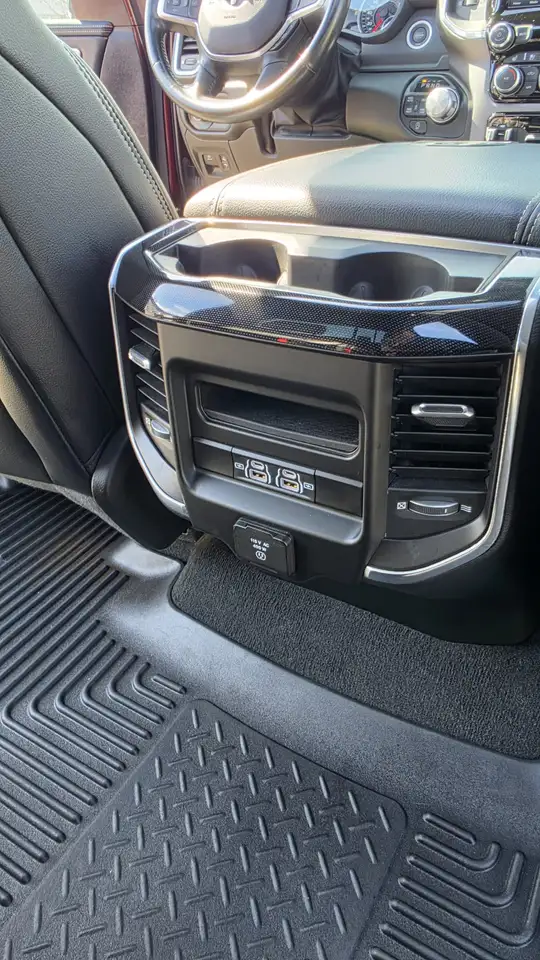 Dodge RAM 2022 — фото 11
