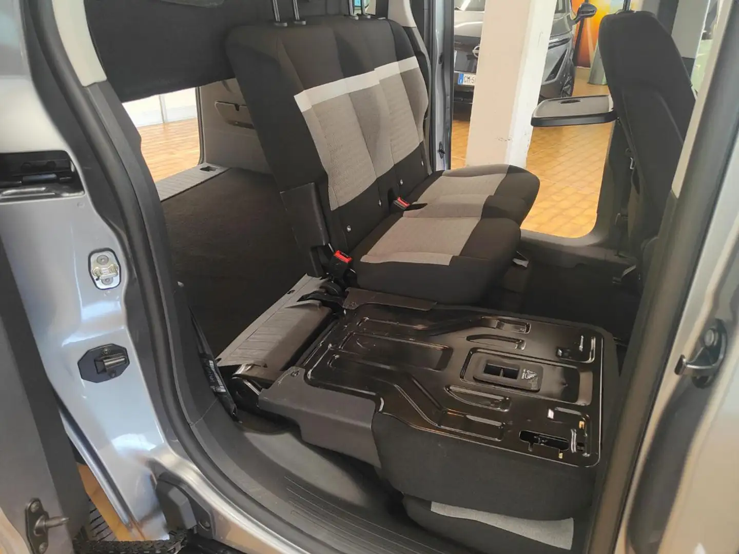 Citroen Berlingo 2023 ELETTRICO 5 POSTI AUTOMATICO Grigio - 2