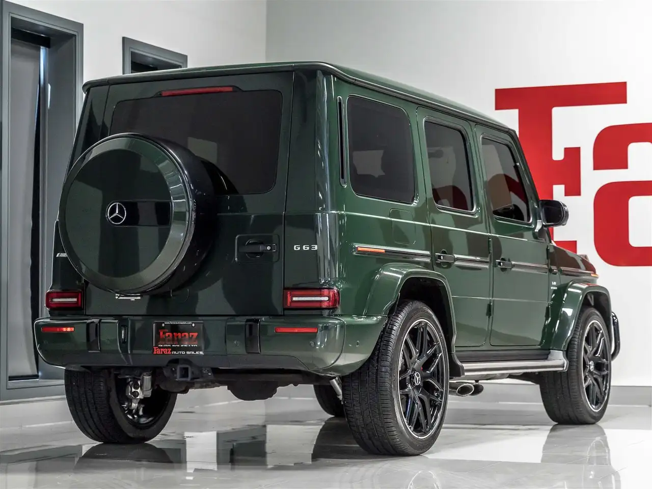 Mercedes-Benz G-Class снимка Mercedes-Benz G-Class