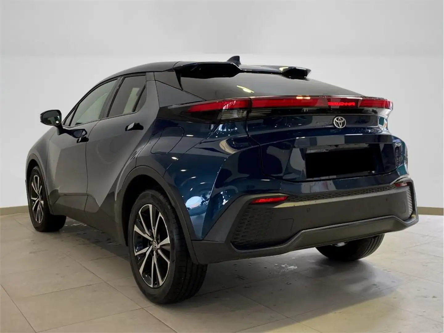 Toyota C-HR 2.0 220PH Advance - 2