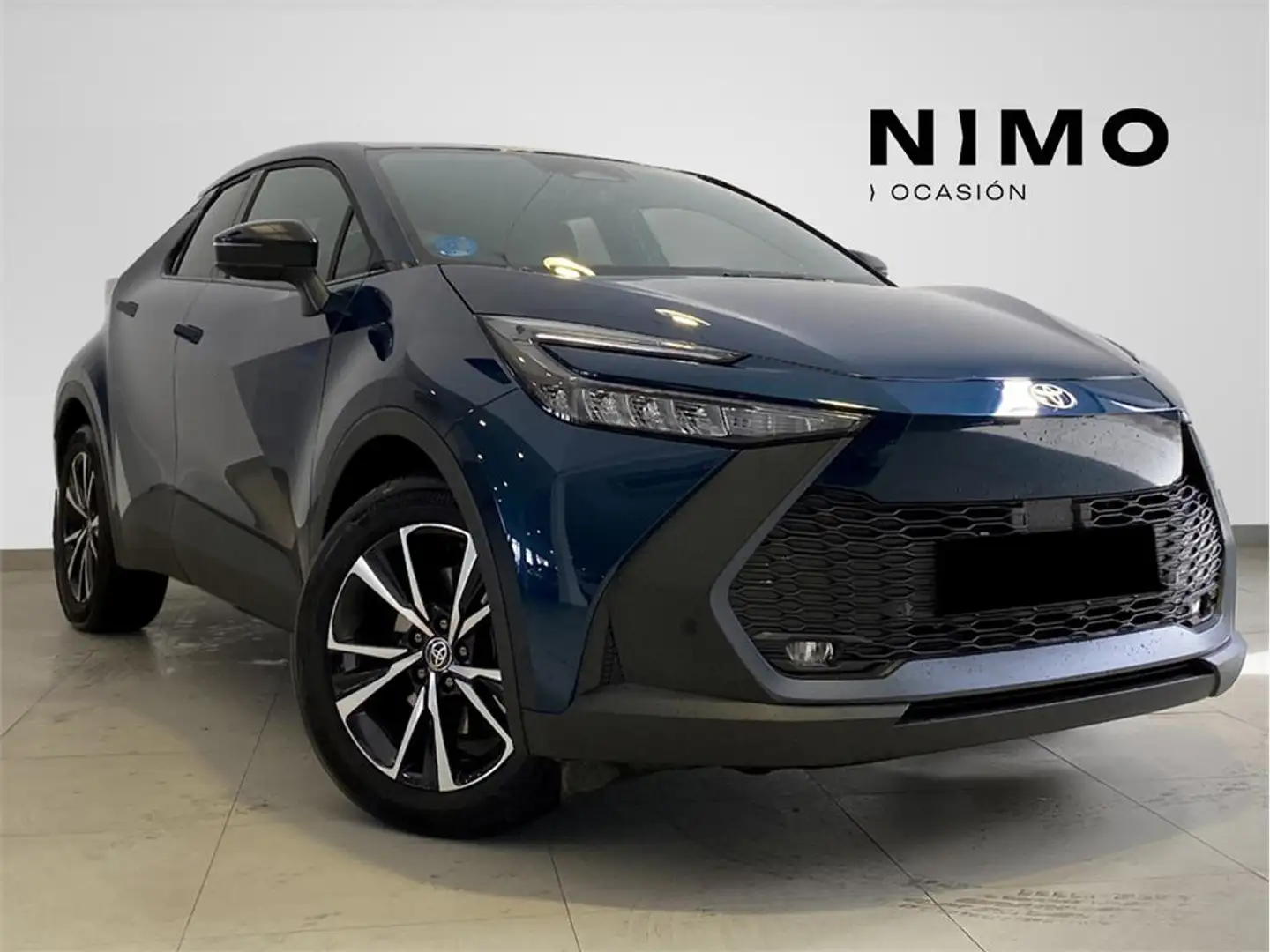 Toyota C-HR 2.0 220PH Advance - 1