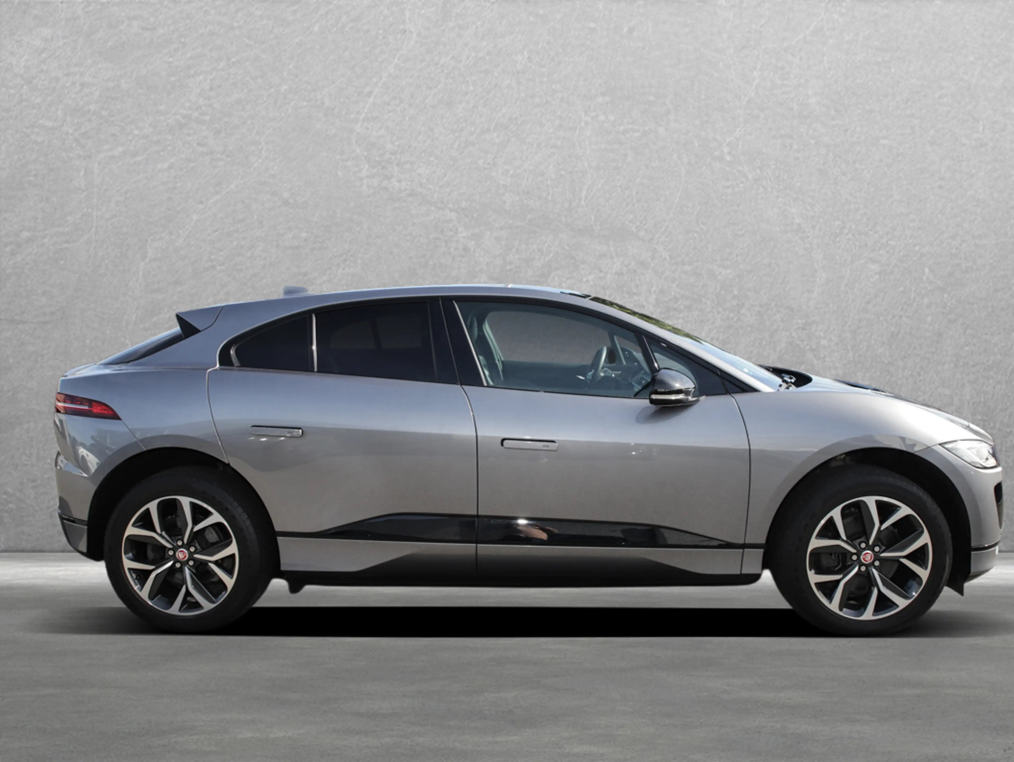 Jaguar I-Pace EV400 S Black Pano Winter LED el.Heck — photo 6