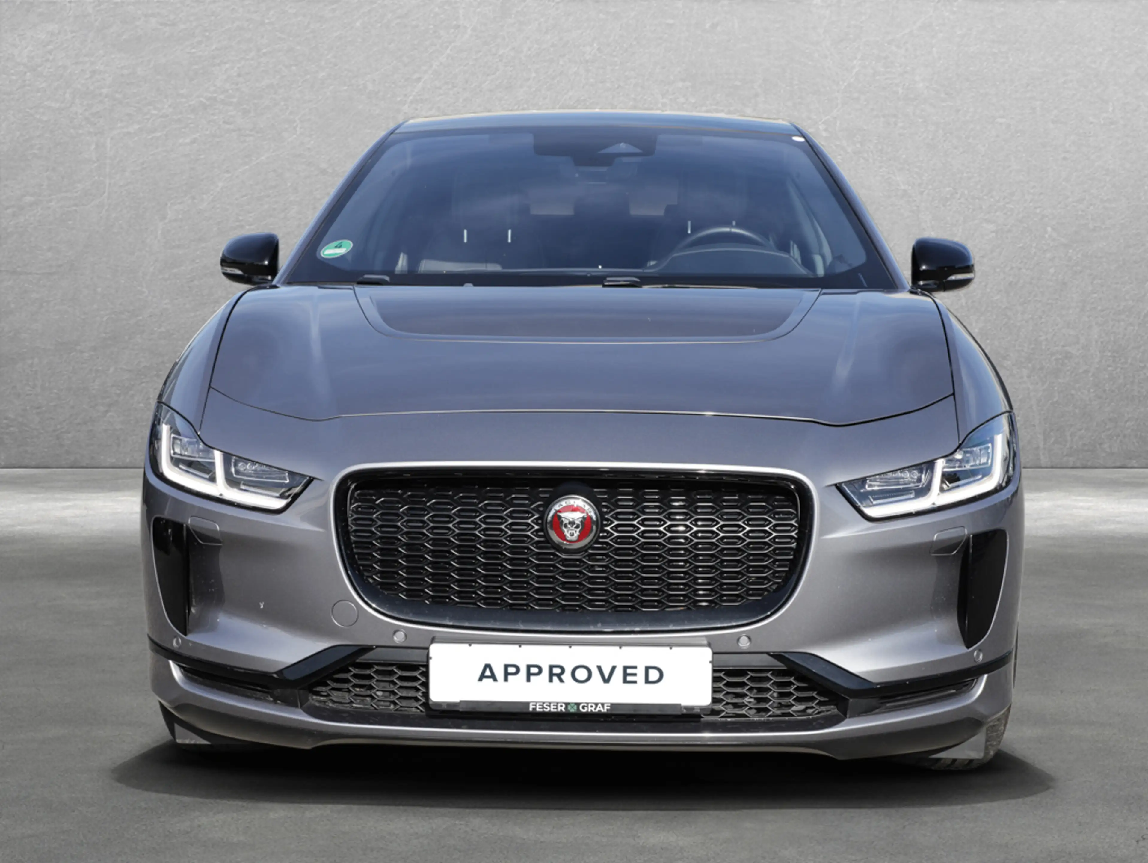 Jaguar I-Pace EV400 S Black Pano Winter LED el.Heck — photo 8