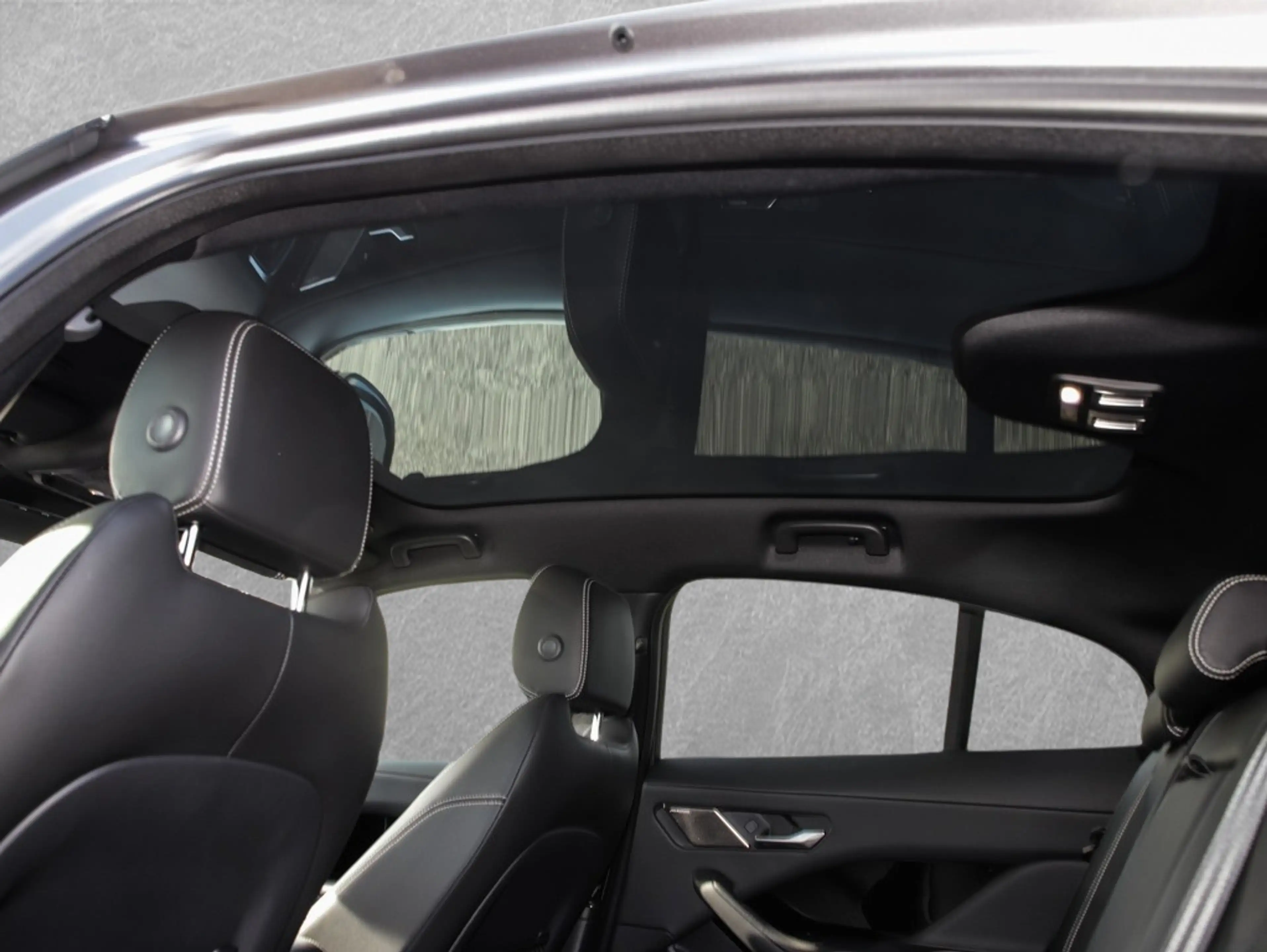 Jaguar I-Pace EV400 S Black Pano Winter LED el.Heck — photo 12