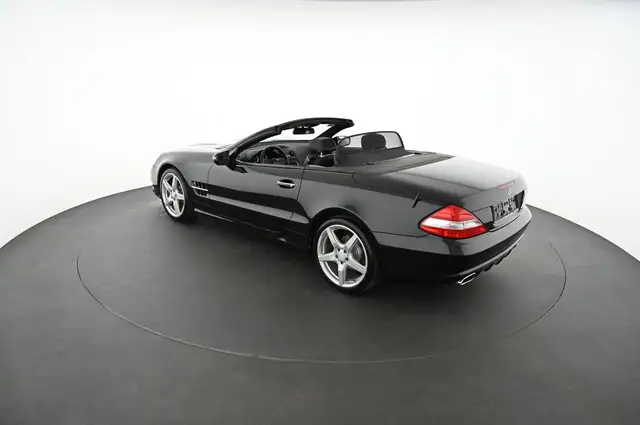 Mercedes-Benz SL view 9