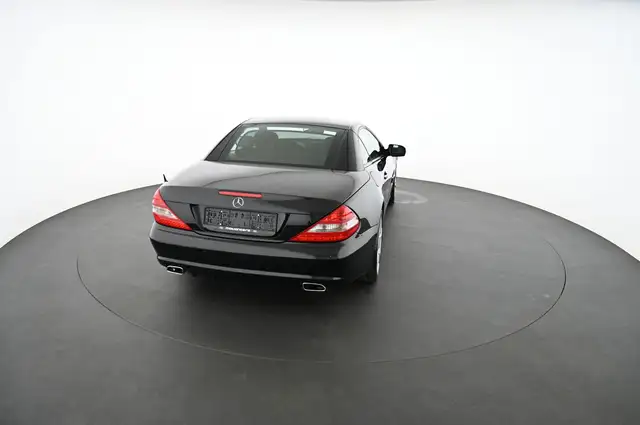 Mercedes-Benz SL view 24
