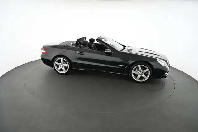 Mercedes-Benz SL view 8