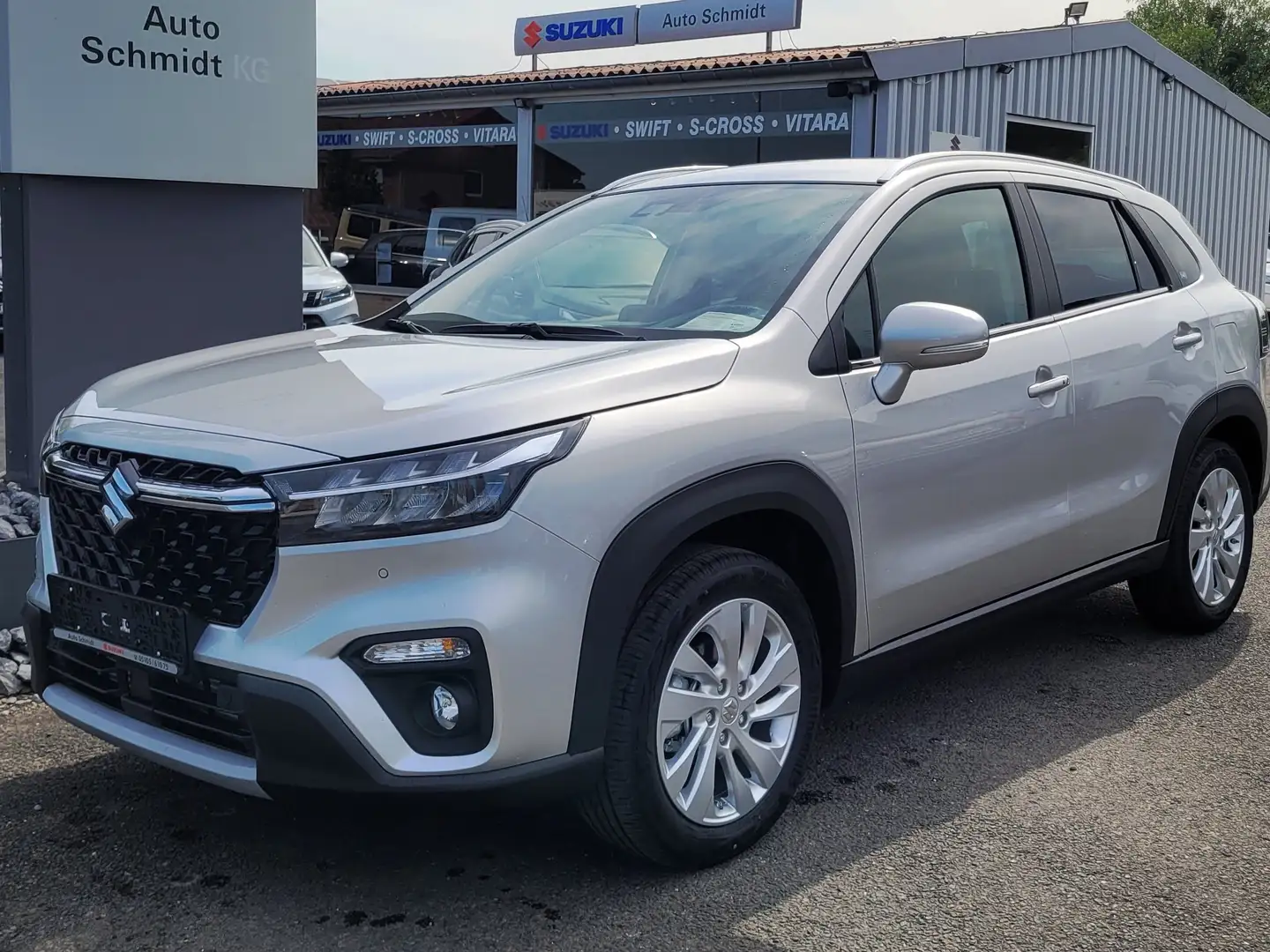 Suzuki S-Cross 1.4 Boosterjet Hybrid Comfort Silber - 2