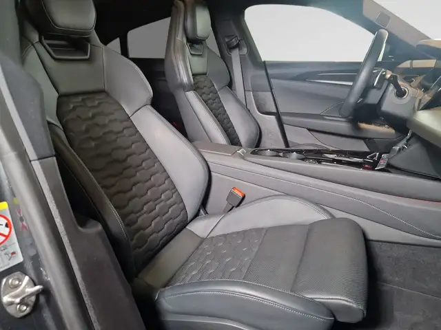Audi E-Tron GT view 9