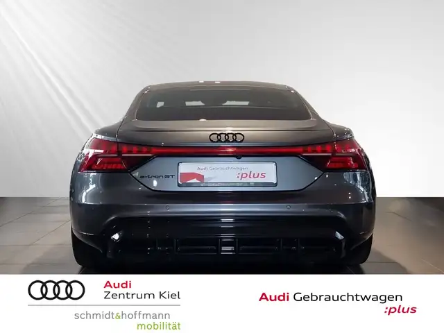 Audi E-Tron GT view 5