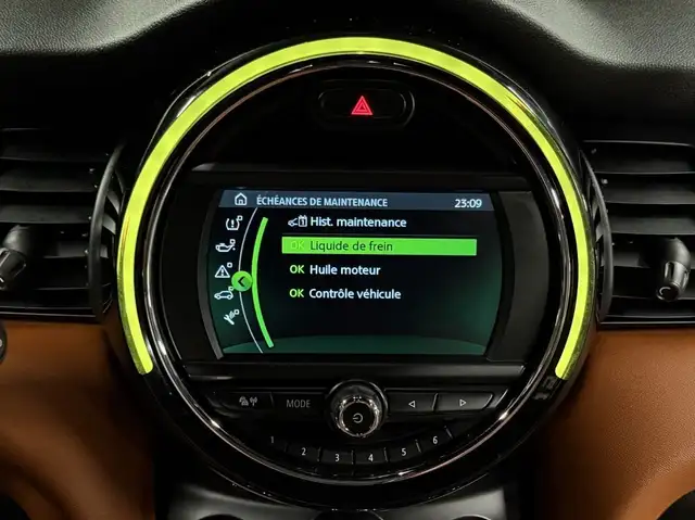 Mini Hatch view 24