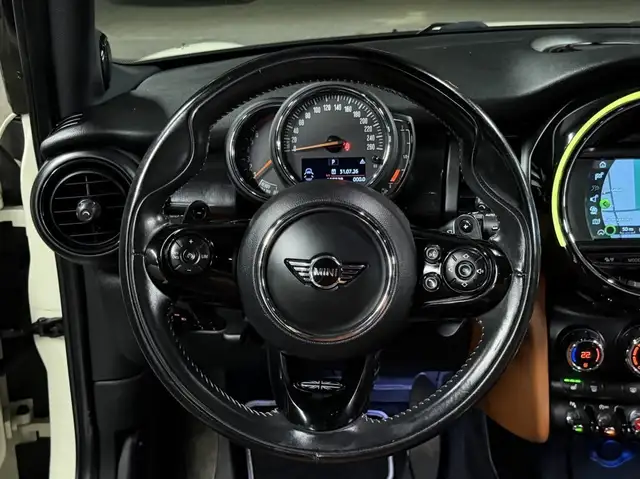 Mini Hatch view 29