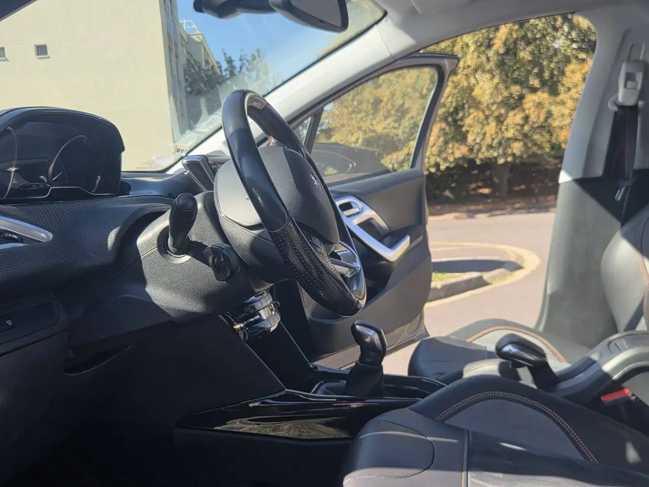 Peugeot 2008 2008 — photo 9
