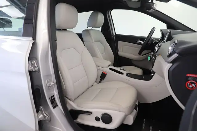 Mercedes-Benz B Class view 10