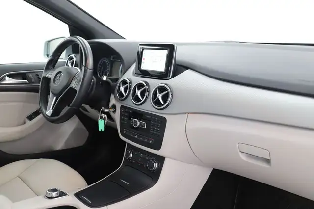 Mercedes-Benz B Class view 15