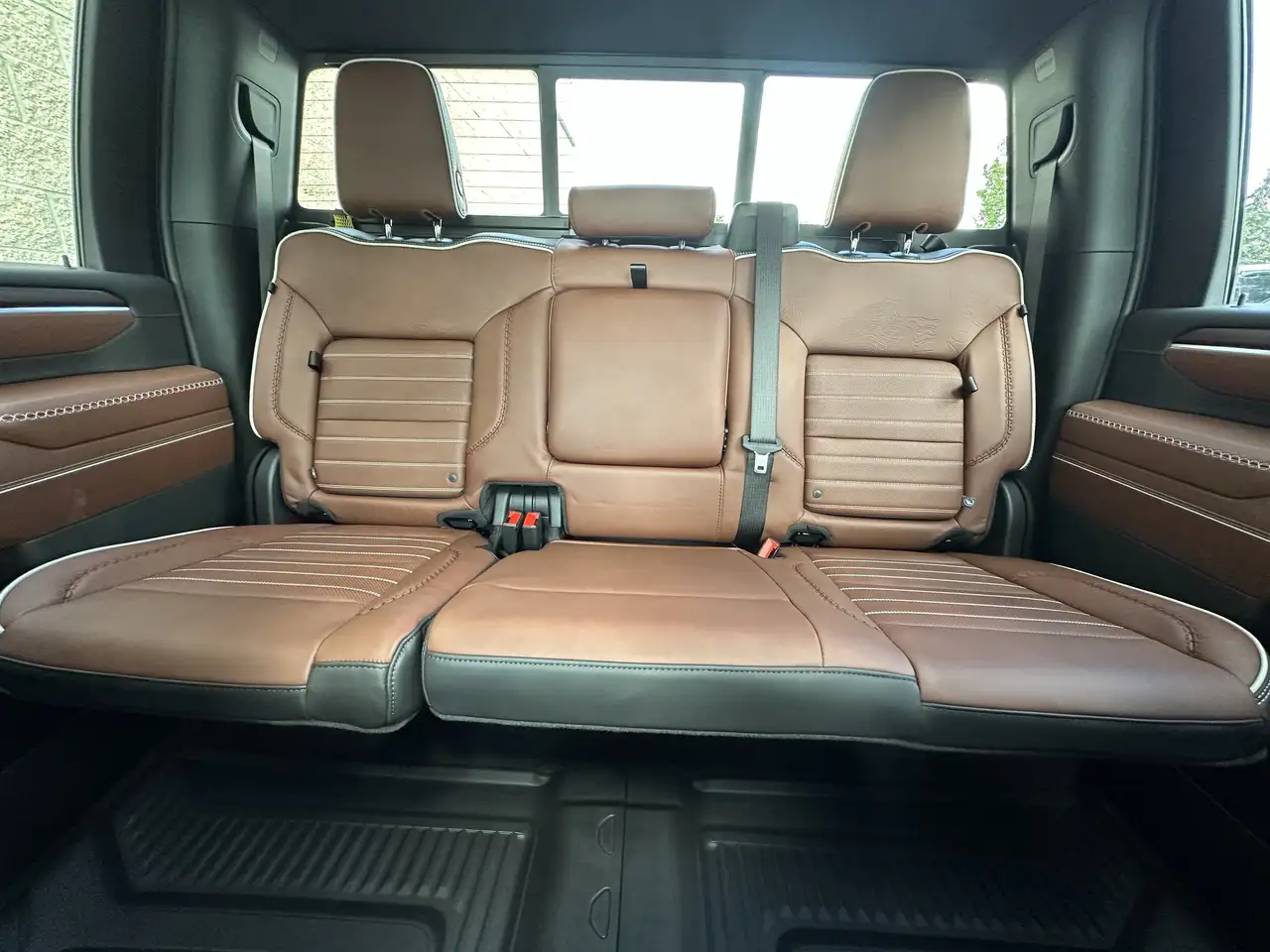 GMC Sierra 3500HD снимка GMC Sierra 3500HD