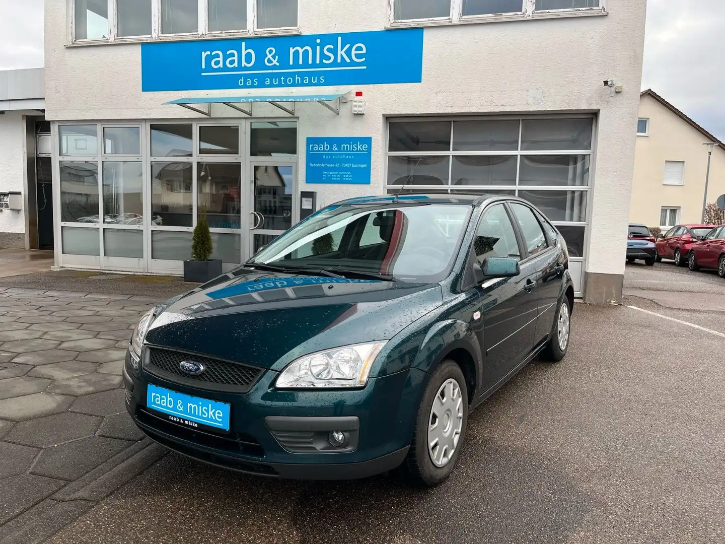 Ford Focus Lim. Fun X Grün - 1