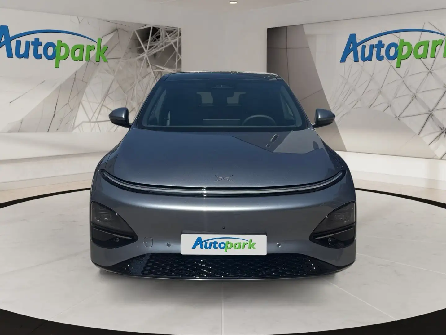 Xpeng G6 AWD Performance Grau - 2