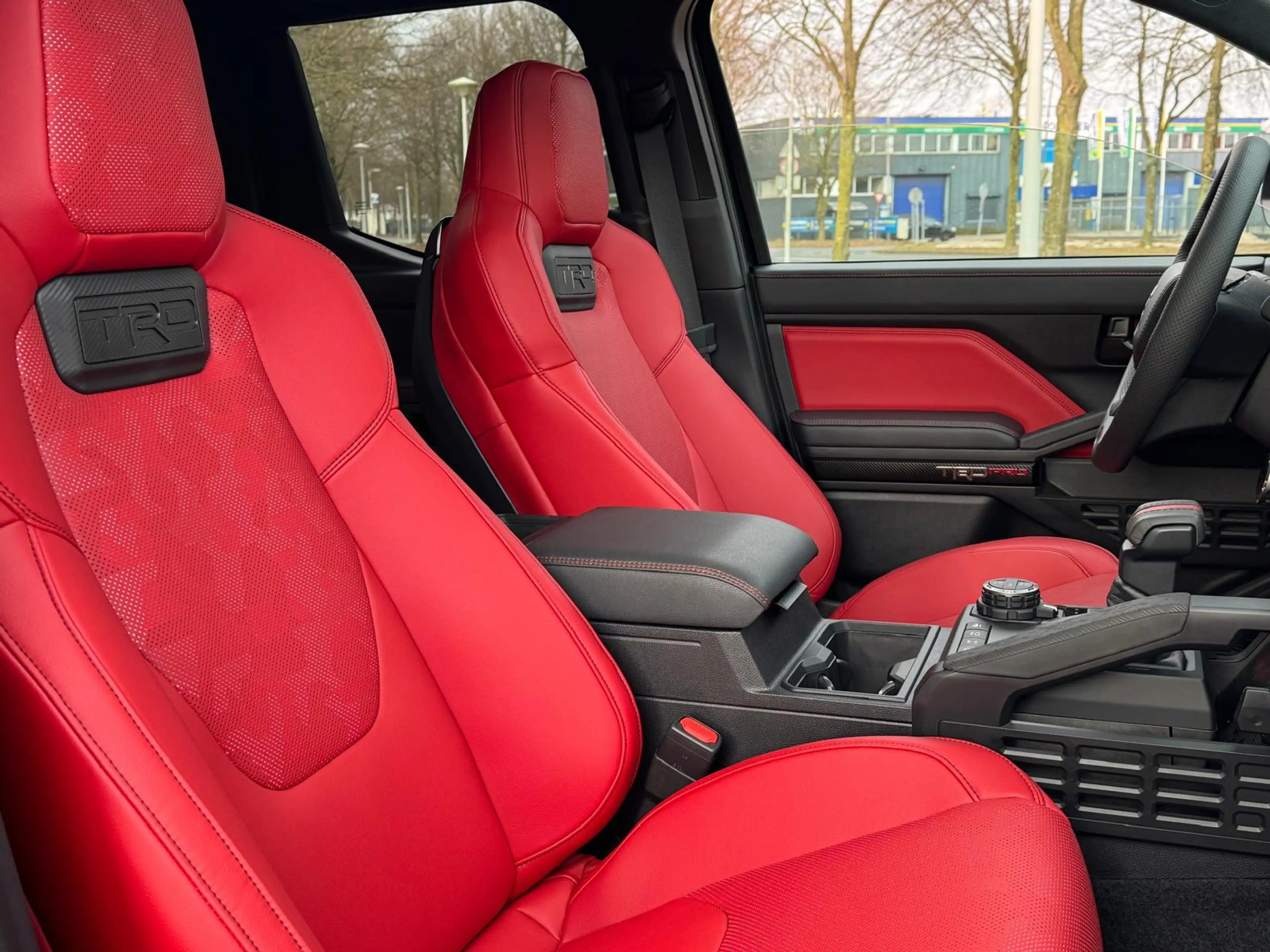 Toyota Tacoma 2.4L Hybrid TRD PRO — photo 13
