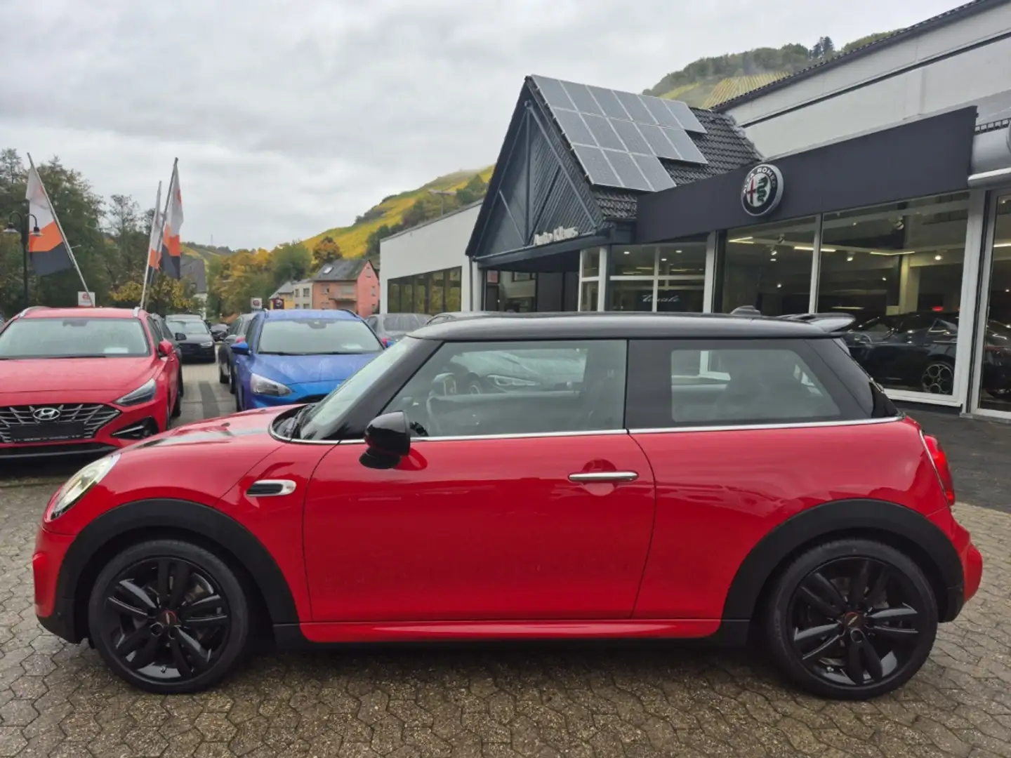 MINI Cooper John Cooper Works Chilli Paket LED PDC NAV SZH Rot - 2
