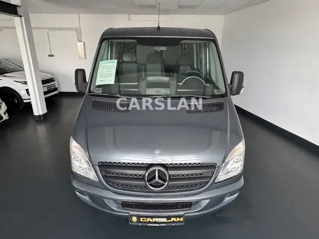Mercedes-Benz Sprinter view 6