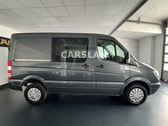 Mercedes-Benz Sprinter view 8