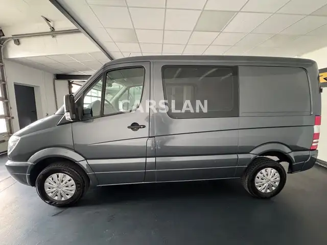 Mercedes-Benz Sprinter view 9