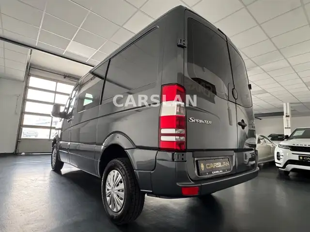 Mercedes-Benz Sprinter view 13