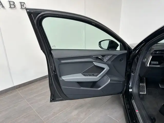 Audi A3 view 6