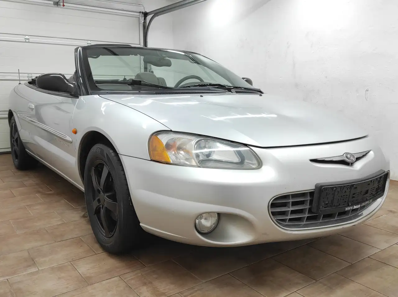 Chrysler Sebring 2.7 LX CABRIO AUTOMATIK KLIMA TEMPO BC LEDER ALU, foto 2