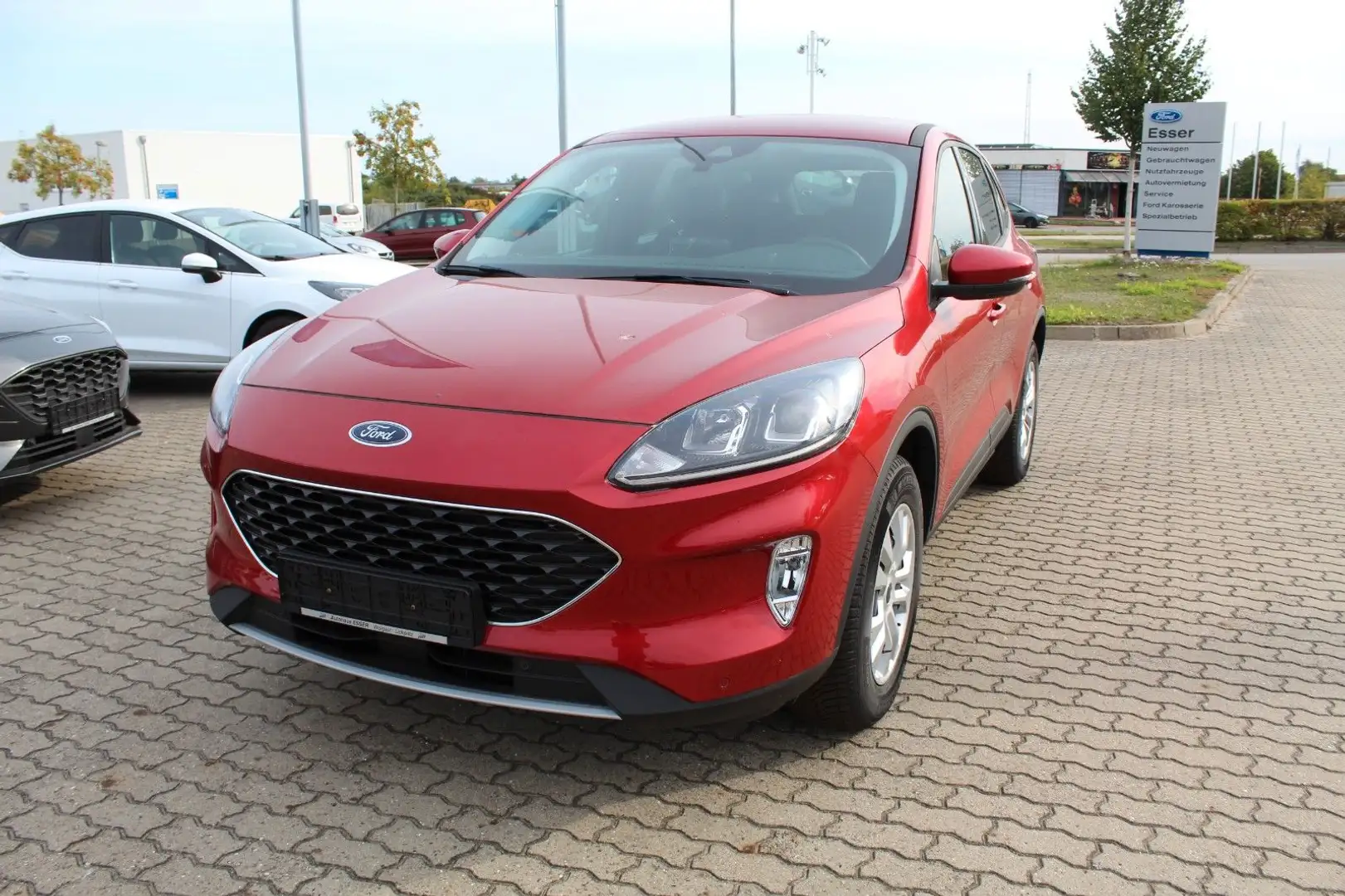 Ford Kuga Cool & Connect Rouge - 1