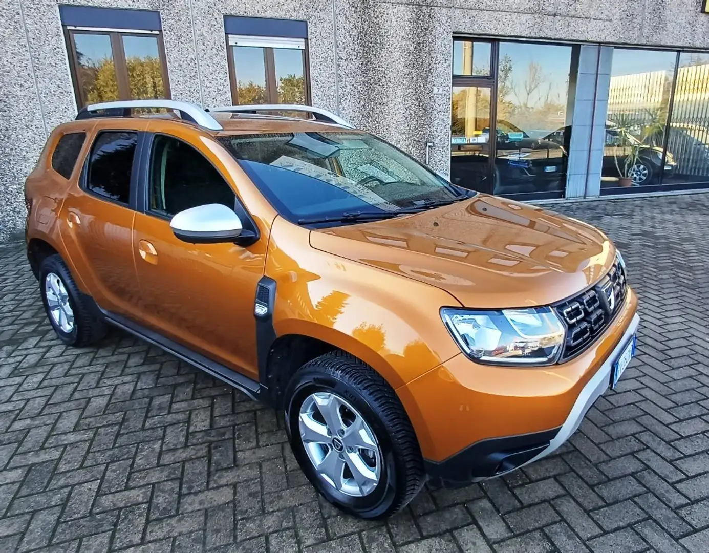 Dacia Duster 1.6 sce Prestige Gpl s- UNICOPROPRIETARIO-GARANZIA Orange - 1