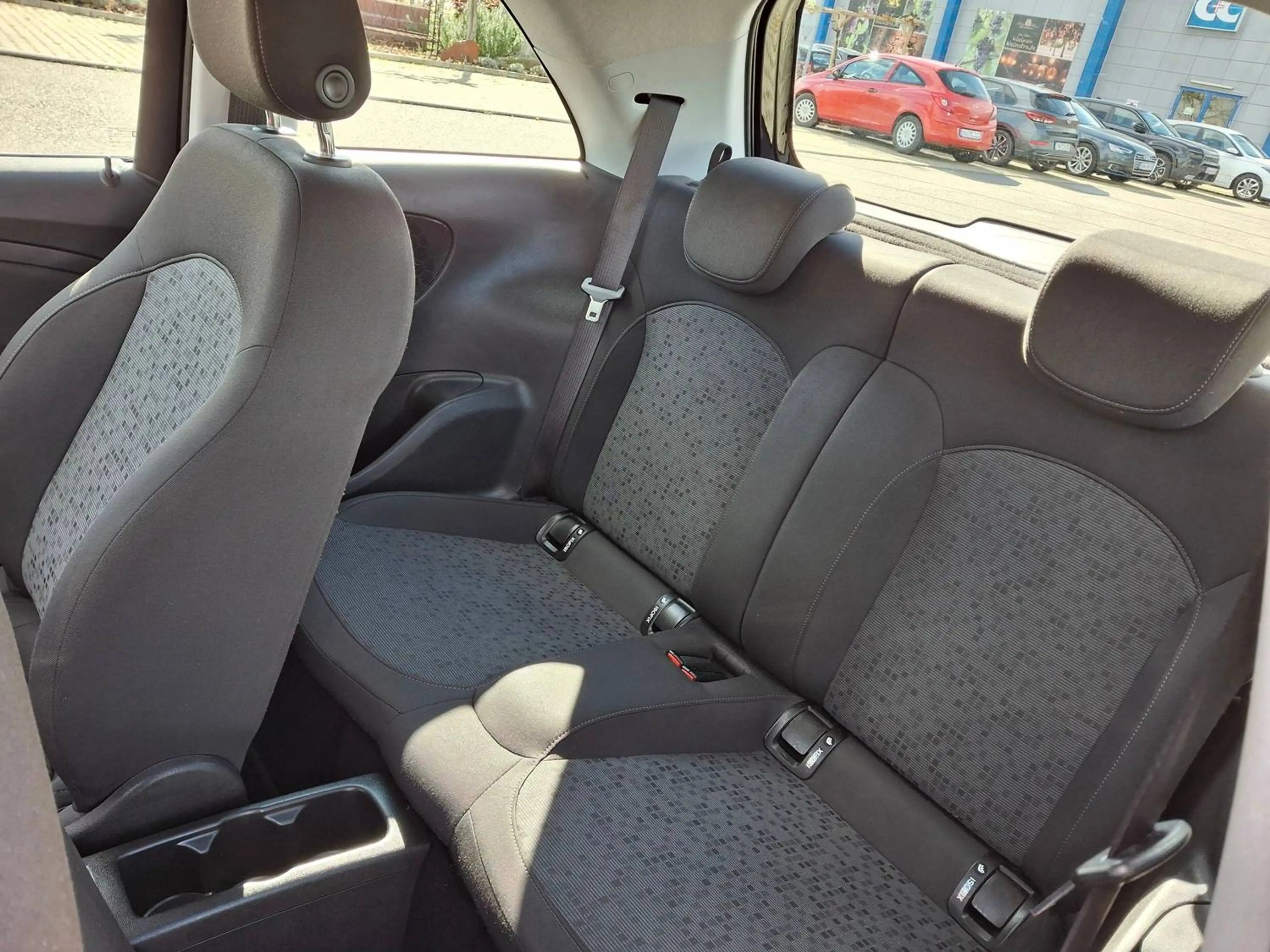 Opel Adam Jam, 2.Hd, TÜV neu, Klima, PDC, Tempomat, Allwetter — photo 7