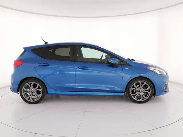 Ford Fiesta view 3