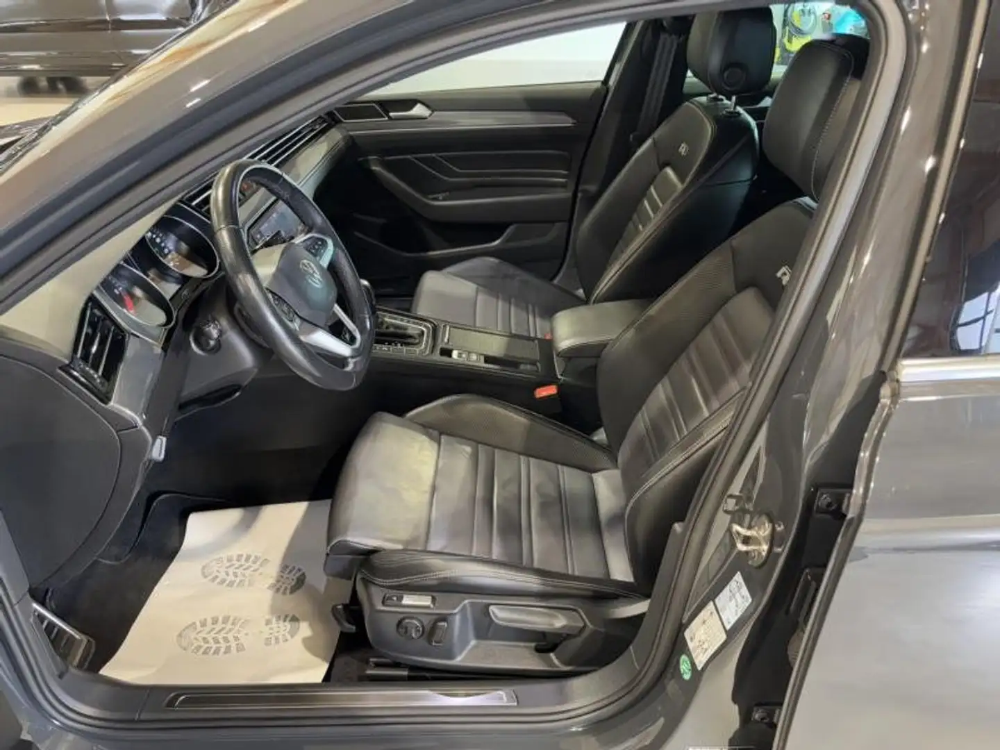 Volkswagen Passat Variant SKY 2x R-LINE KAMERA LED ANHÄNGEKUPPLUNG Grau - 2