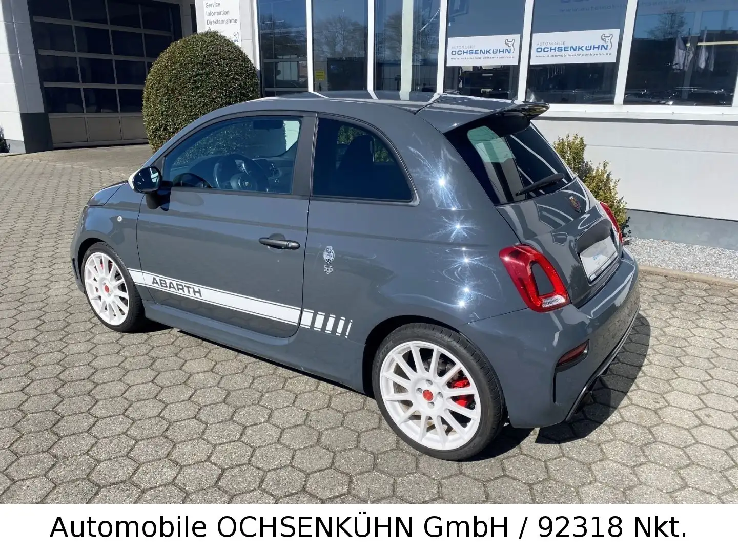 Abarth 595 Essesse 1.4 / Sabelt, Nav., Bi-Xenon, Autom. Grau - 2