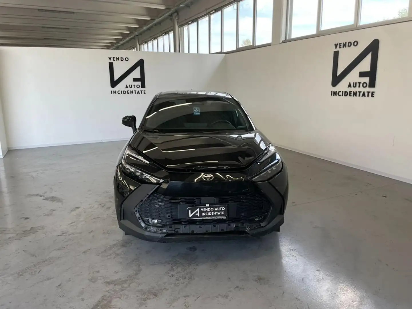 Toyota C-HR 2.0 HV AWD 197CV TREND Nero - 2