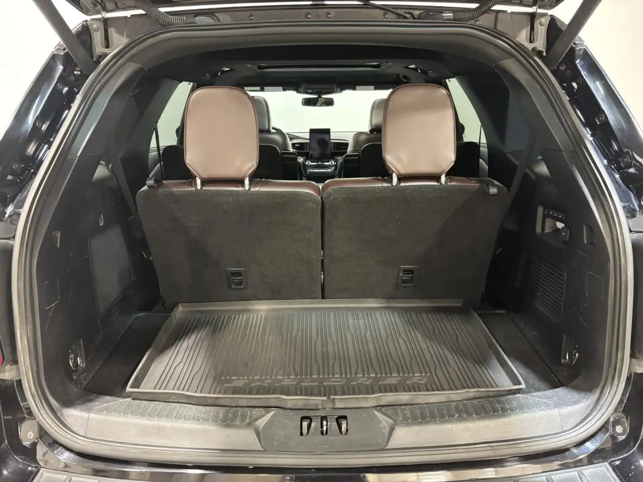 Ford Explorer снимка Ford Explorer