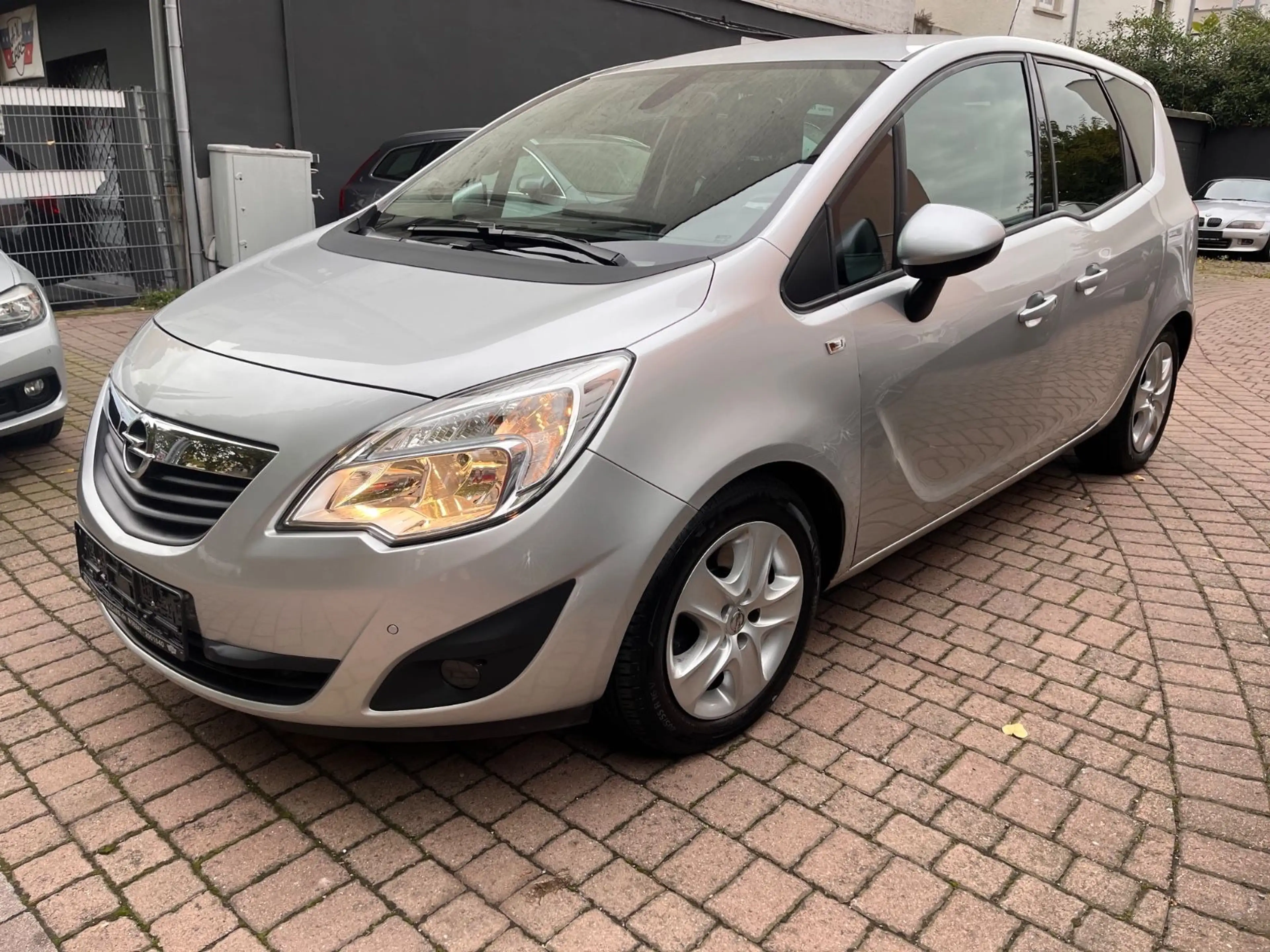 Opel Meriva B Design Edition Navi Klima Bluetooth — photo 2