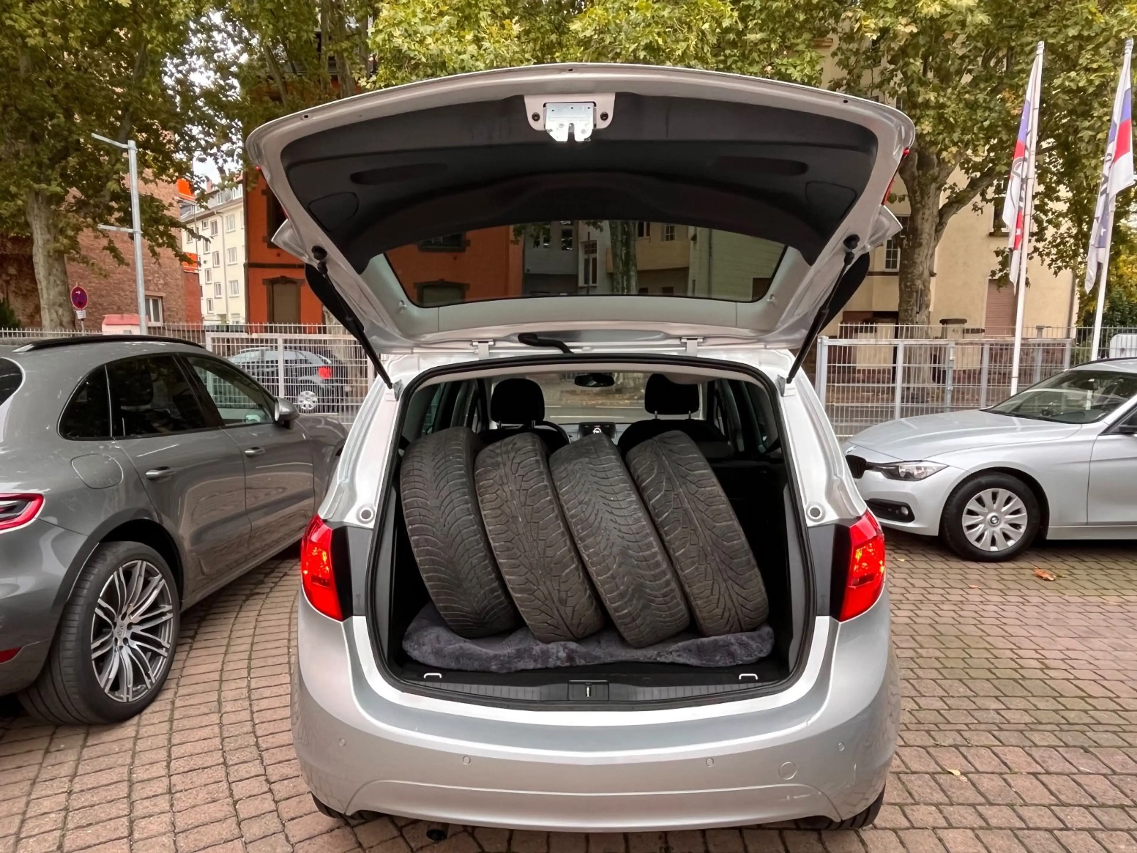 Opel Meriva B Design Edition Navi Klima Bluetooth — photo 9